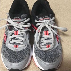 Saucony cohesion 10 running shoes size 6